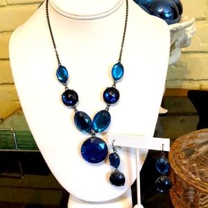 💍HOST PICK!💍 Black and Blue Necklace And Earrings Set
